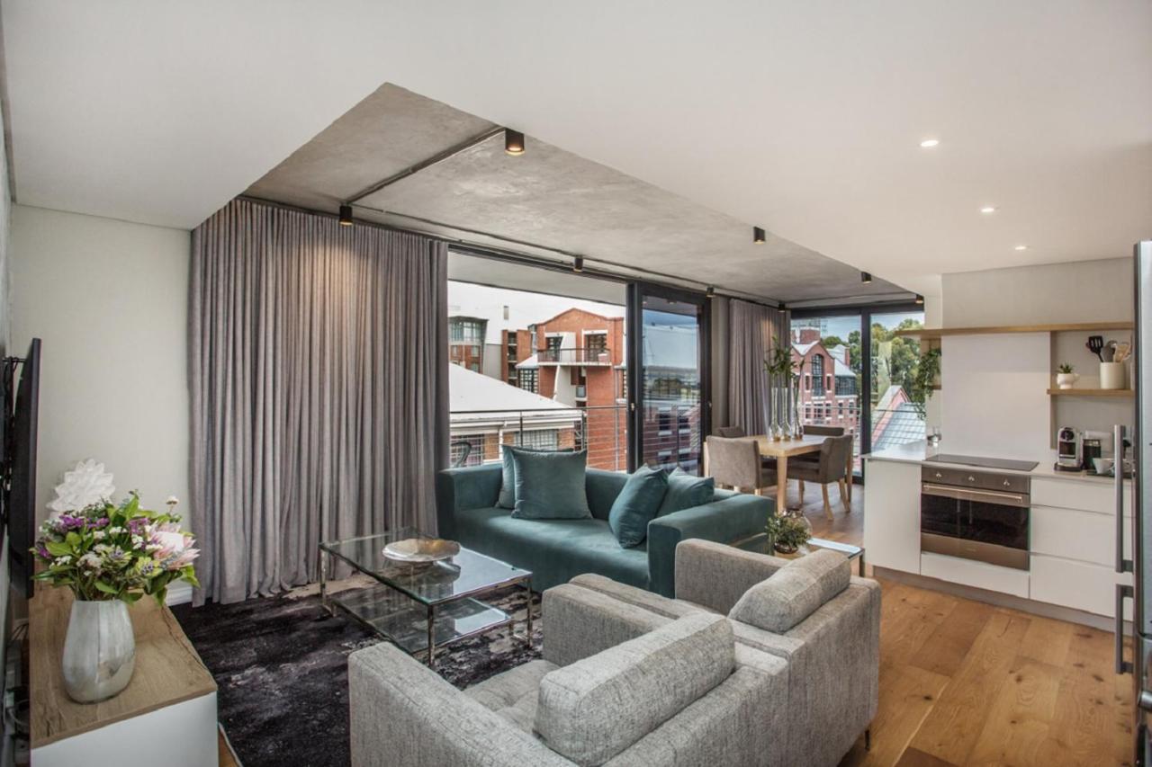Executive Family In Docklands, By Itc Hospitality Apartment